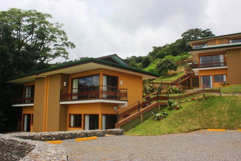 Ficus Sunset Suites Monteverde Costa Rica