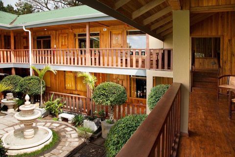 Monteverde Country Lodge